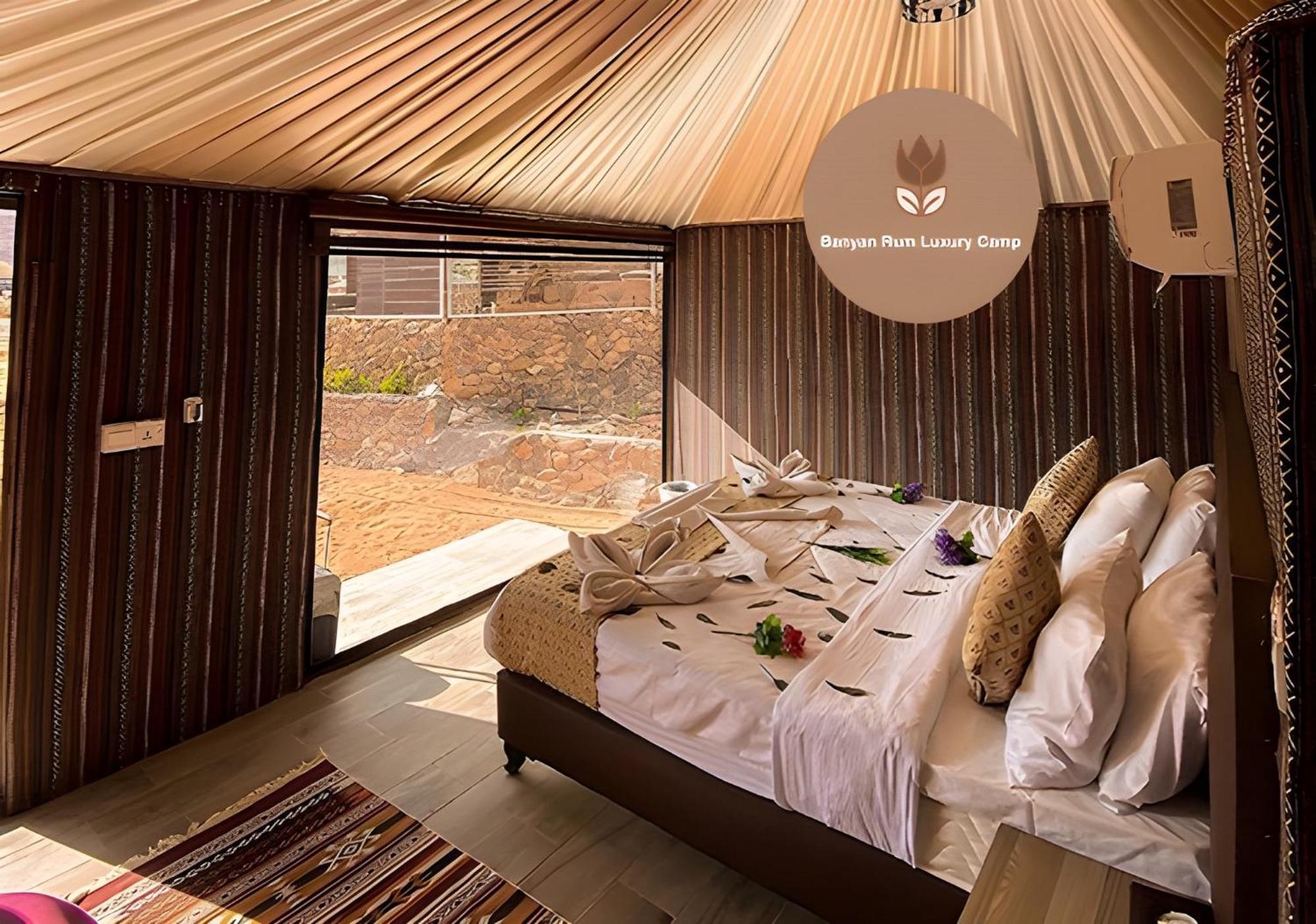 Banyan Luxury Rum Camp Wadi Rum Exteriör bild